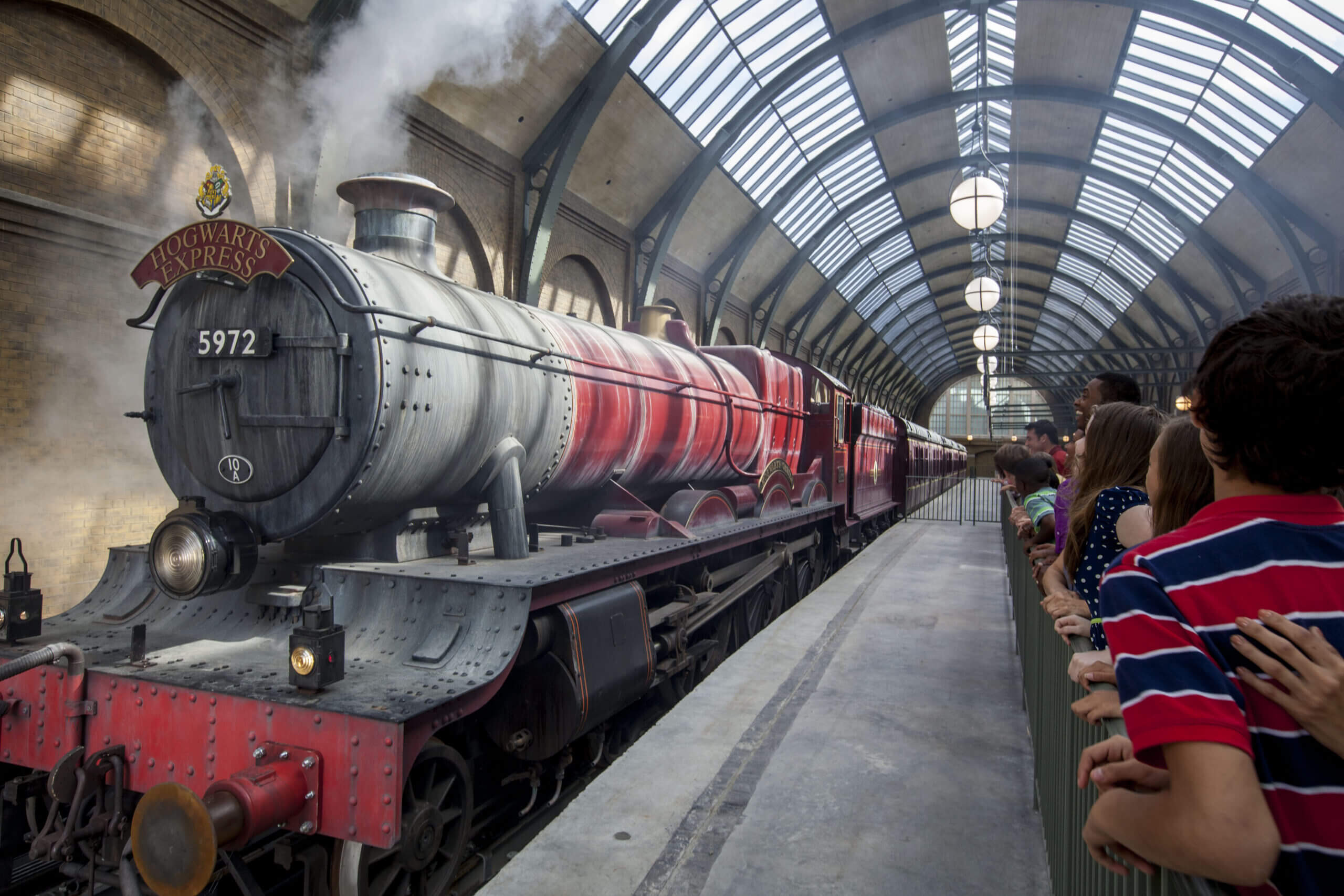 hogwarts-express-universal-faw